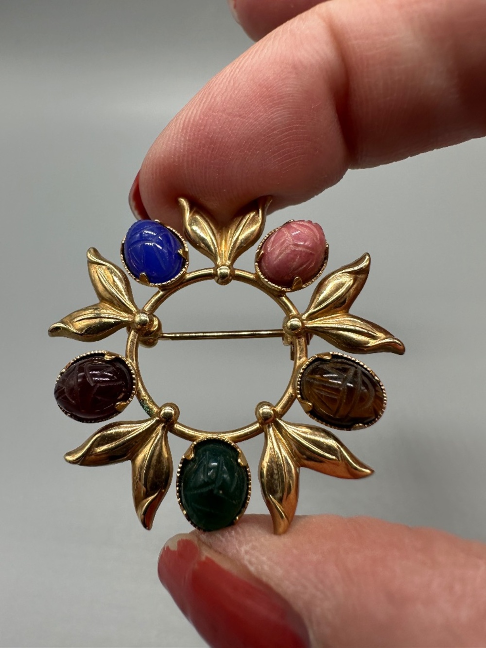 Vintage Amco 12K Gold Filler Scarab Gemstone Wreath Brooch Pin Egyptian Revival
